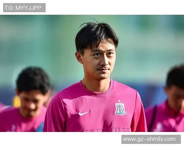 足球明星蒋圣龙：从青涩少年到国际赛场的璀璨之星