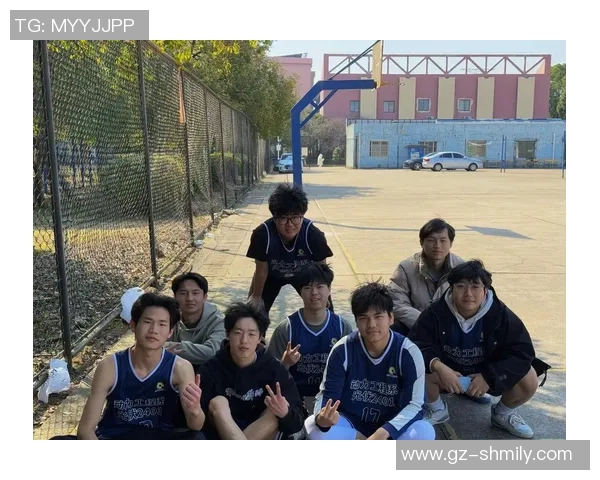 篮球明星初中生活揭秘从校园到赛场的成长之路与奋斗历程